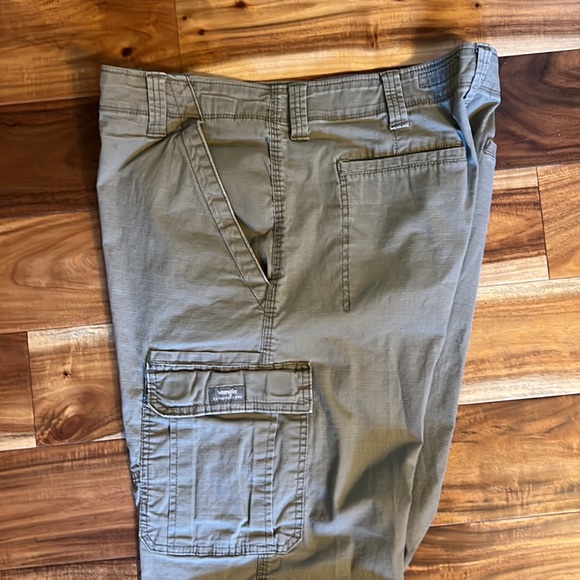 Wrangler Relaxed fit 34w 34L - Picture 2 of 3